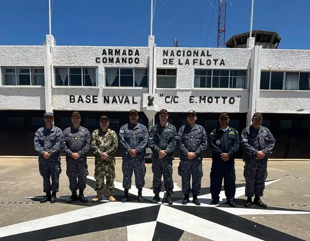 VISITAS OPERATIVAS DE LOS ASESORES DEL CAMAS A UNIDADES DE LA ARMADA NACIONAL